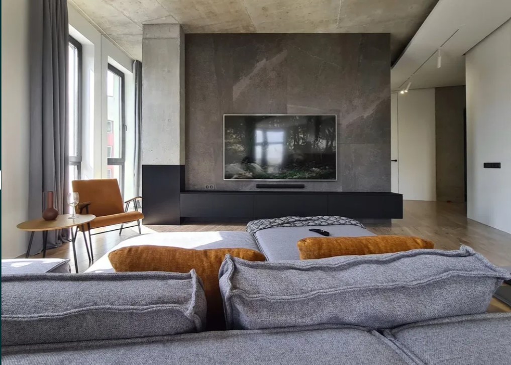 Більше 2000 доларів на місяць: що особливого у найдорожчих квартирах для оренди в Ужгороді